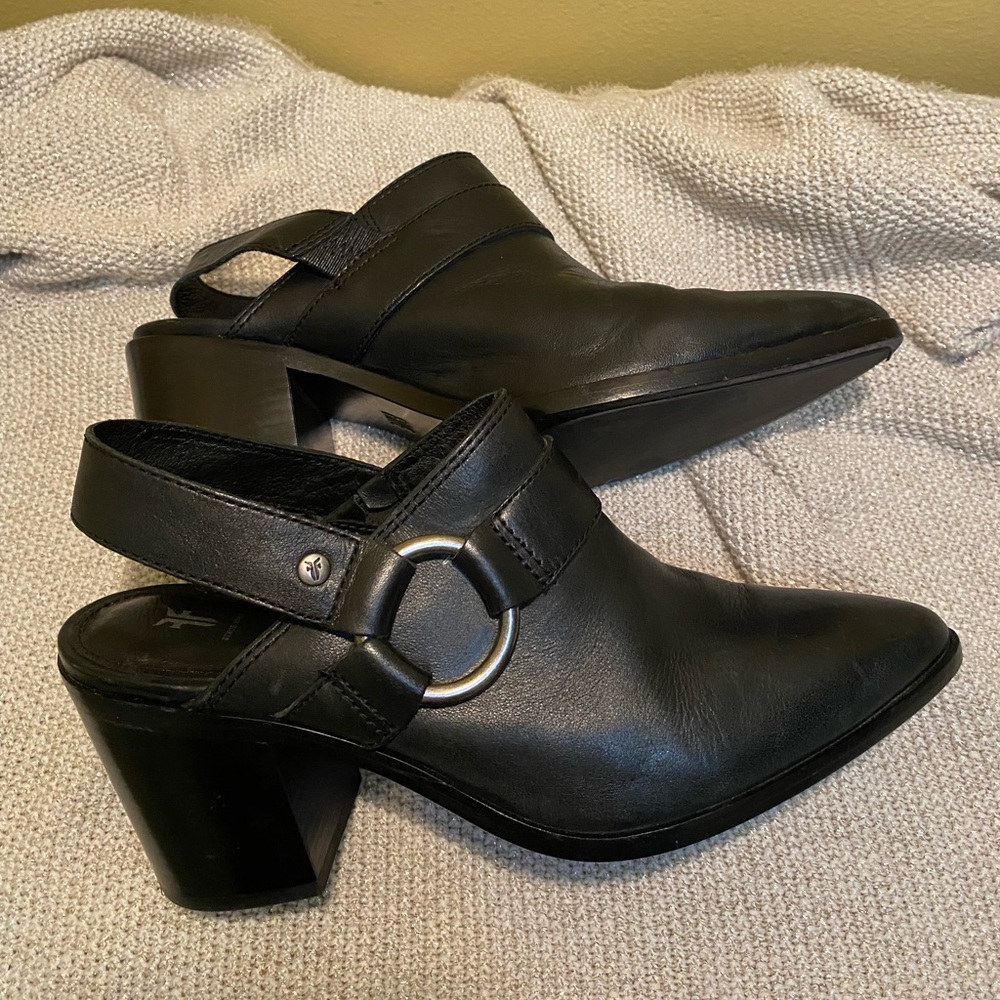 Frye Flynn Harness Mule Size 8 Black w antique hardware.